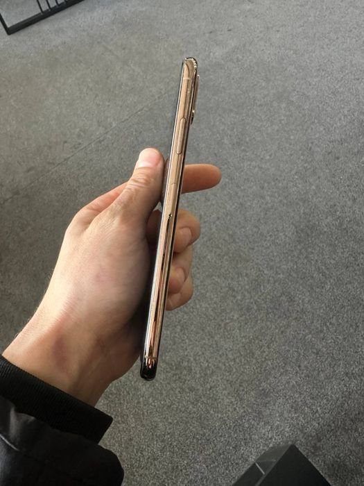 Srochna sotiladi xs Max 256 gb gold