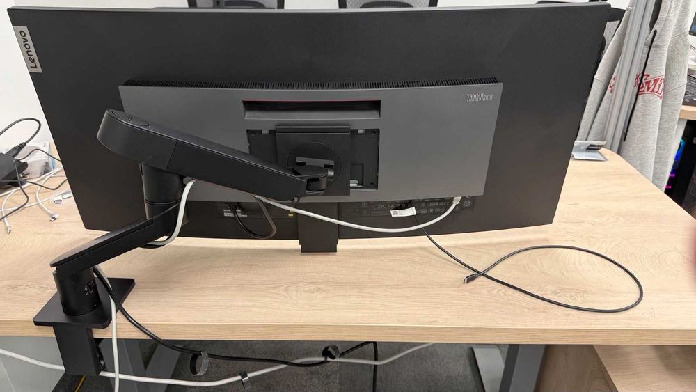 Монитор Lenovo ThinkVision P40w-20 40" 5K2K IPS Curved Thunderbolt 4 в гаранция