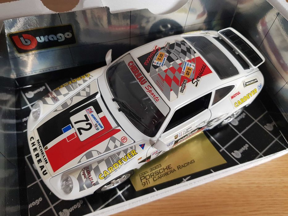 Macheta Porsche carrera racing 911, scara 1/18, Burago