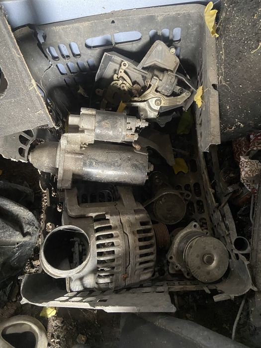 Запчасти на бмв е38