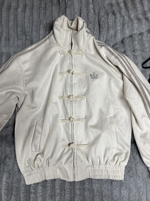 ветровка, купальник