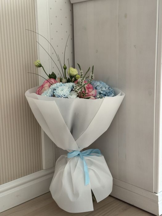 Букет цветов продам