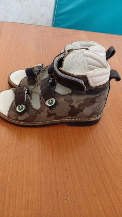 Продам ортопедическую обувь.