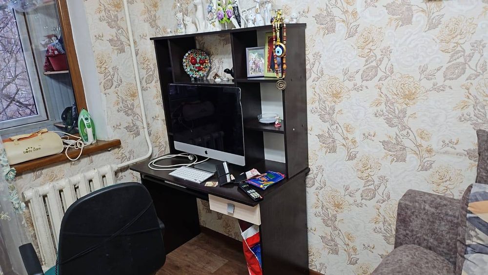 Продам три стола