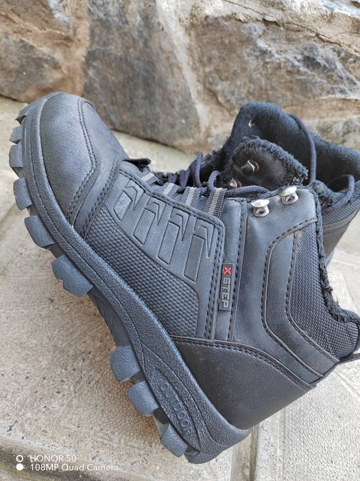 Обувки номер 38 .