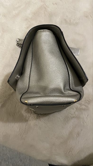 Geanta de umar, Guess