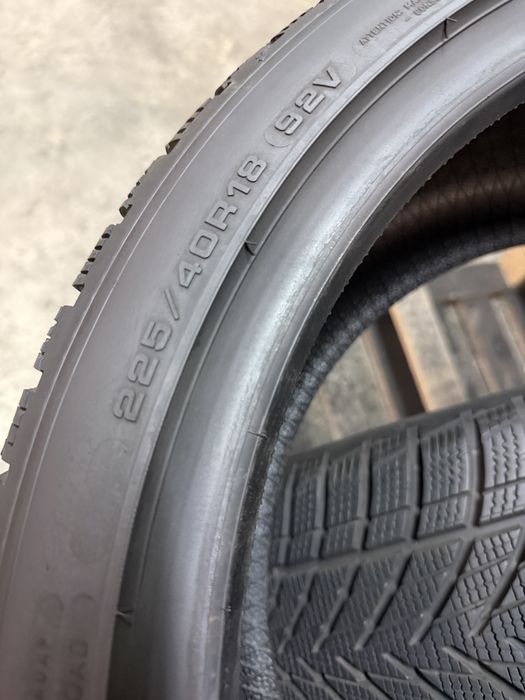 225/40/18 GoodYear 2бр дот23