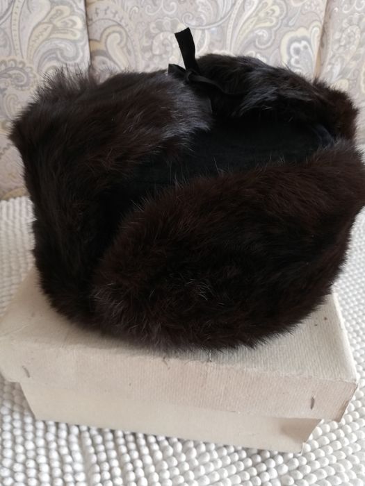 Зимний головной убор шапка мужская