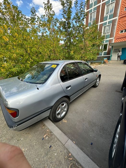 Срочно продам ниссан