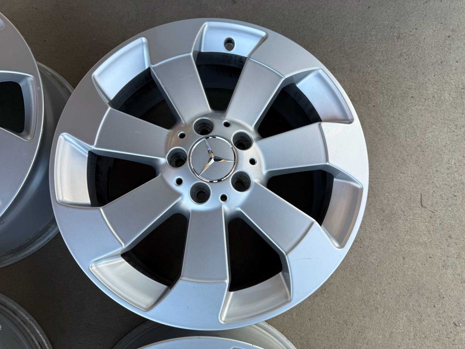 4 бр. оригинални алуминиеви джанти Mercedes 18'' 5x112 ф66.6 ET56.5 8J