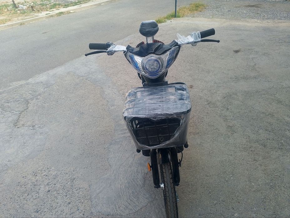 Skuter sotiladi yangi Ajdjdhrbrbdjdjdbfbrkshdv