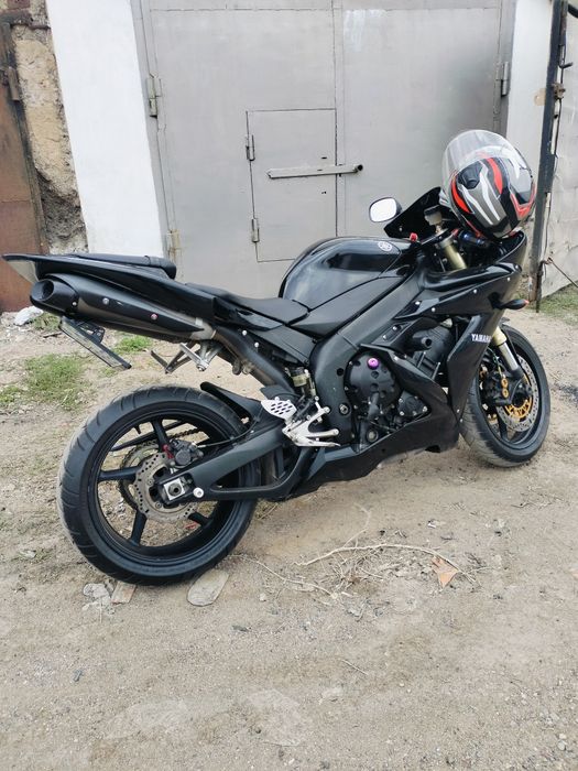 Продам мотоцикл yamaha r1
