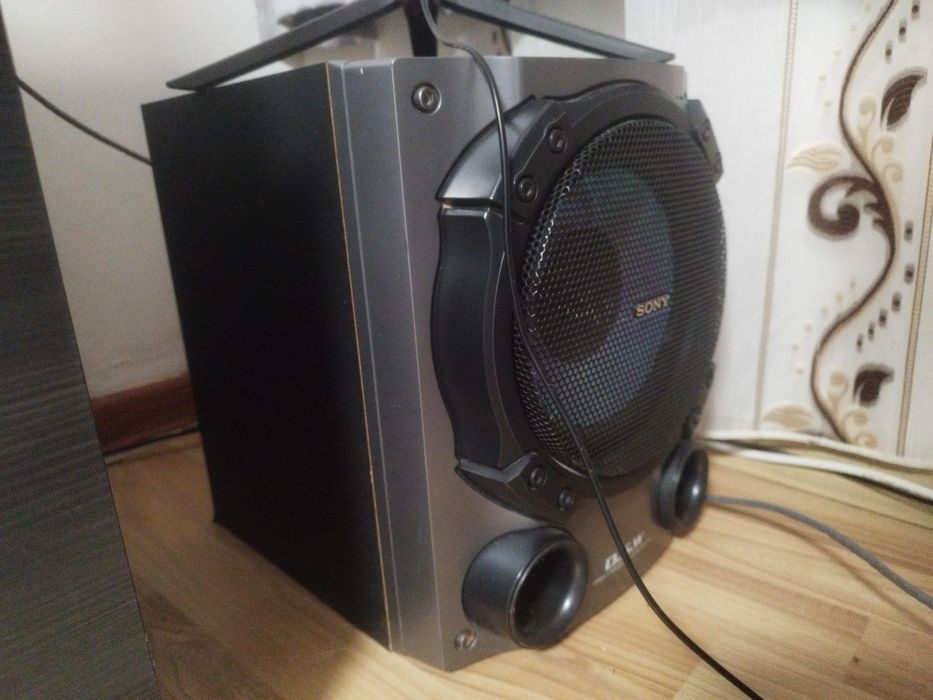 Vând combina sony cu subwoofer