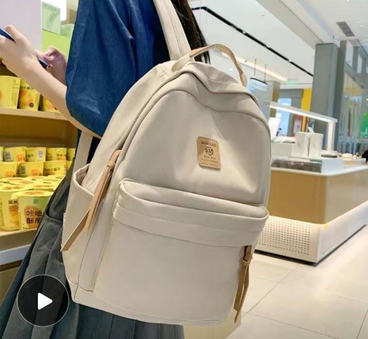 Школьная одежда. Новая