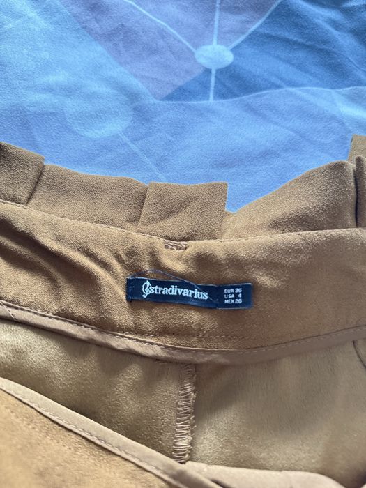 Pantaloni Stradivarius