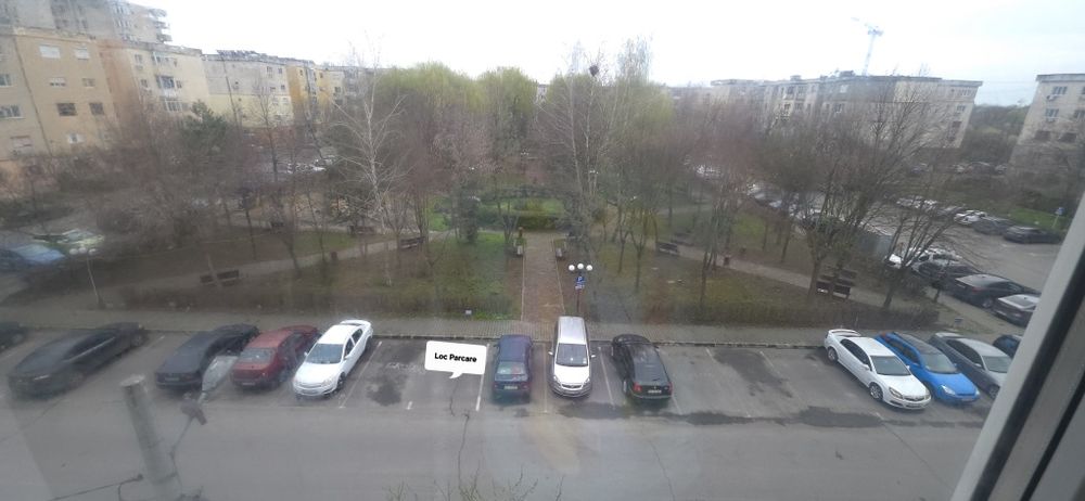 Ofer spre inchiriere garsoniera zona Casa Cartii zona magazin La Mosu