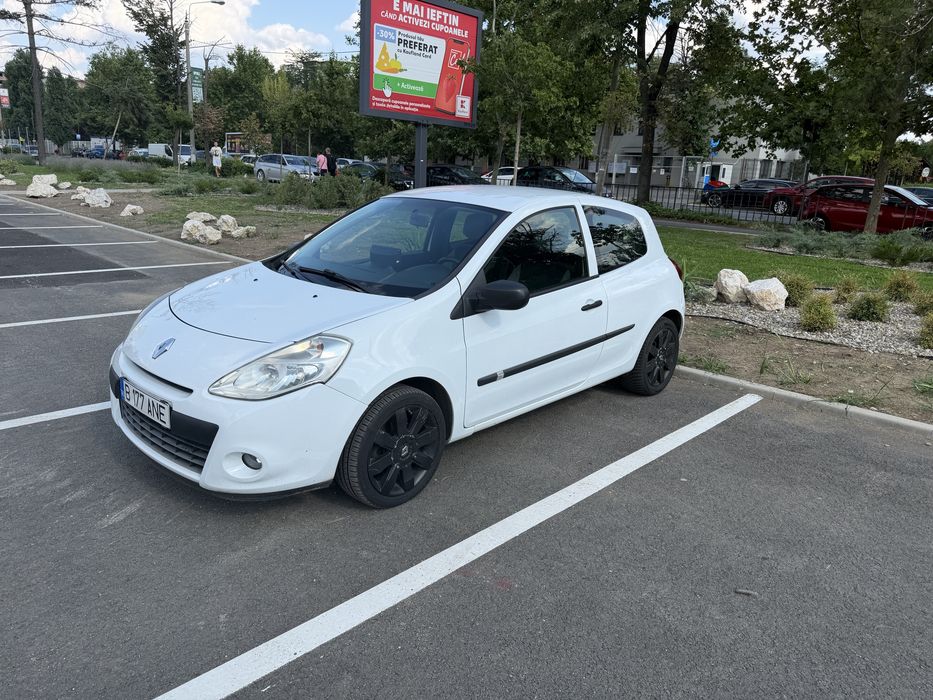 RENAULT Clio