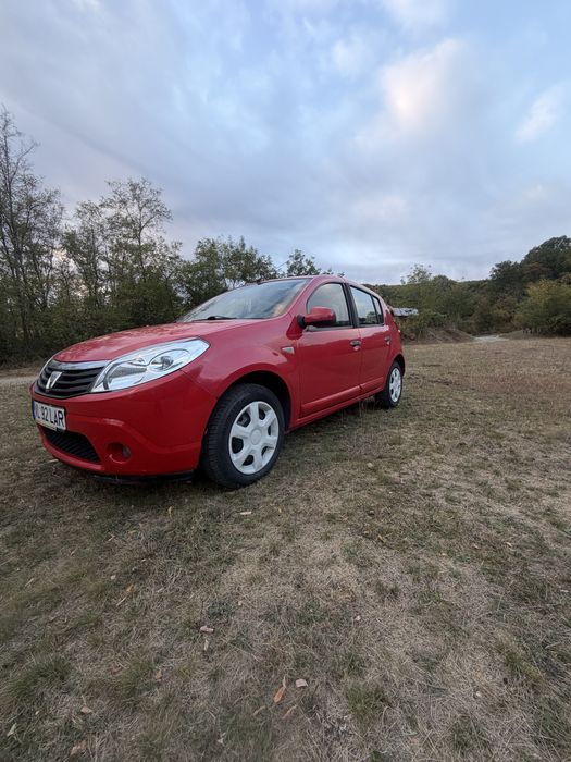 Dacia  Sandero 1