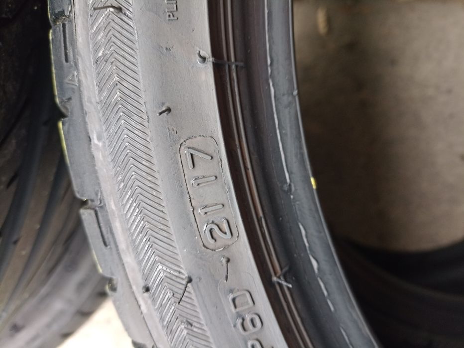 4 anvelope RunFlat de vara ca si noi Bridgestone 2x245/35R18 2x2254018