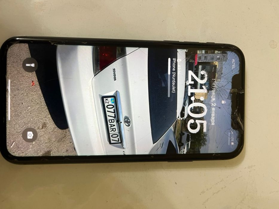 Айфон 11 с коропки