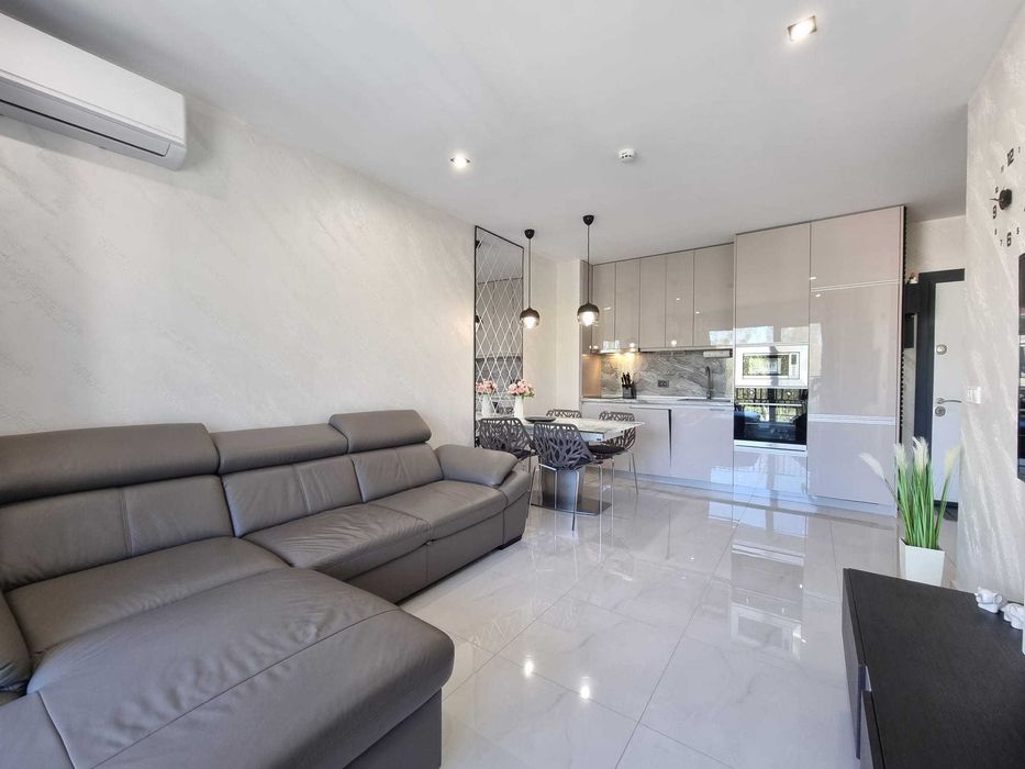 Продава се Двустаен апартамент в к.к. Слънчев бряг - 60 кв.м за 1750 €/кв.м - Снимка #8