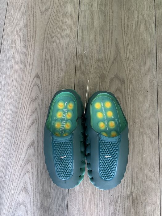 Nike mind slide