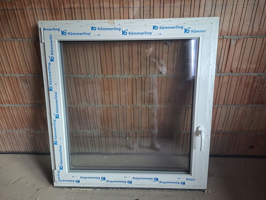 Vând geam termopan 112 x108  NOU !!!