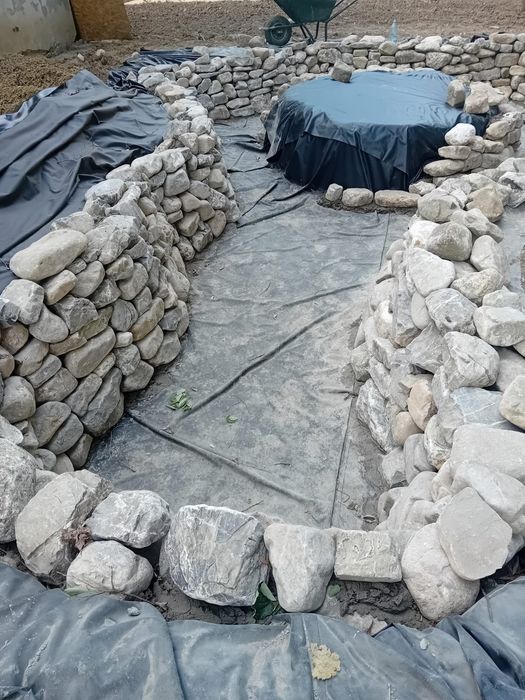 Piatră Naturală Autentică: Durabilitate și Stil pentru Orice Proiect