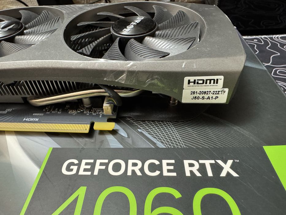 RTX 4060 8gb новая
