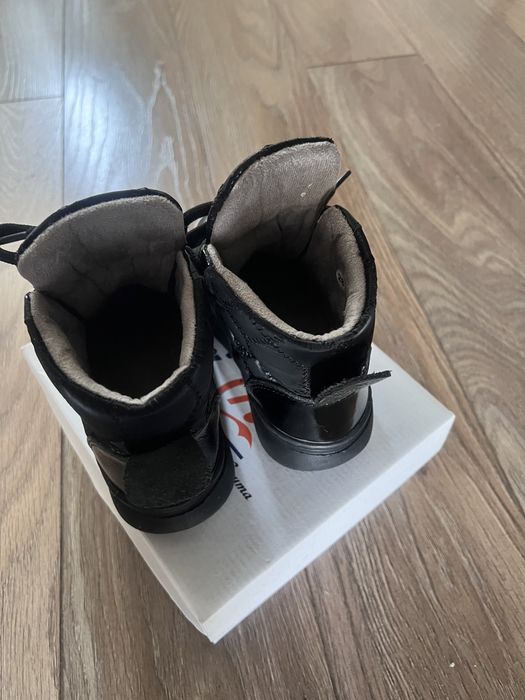 Продам детскую обувь…..