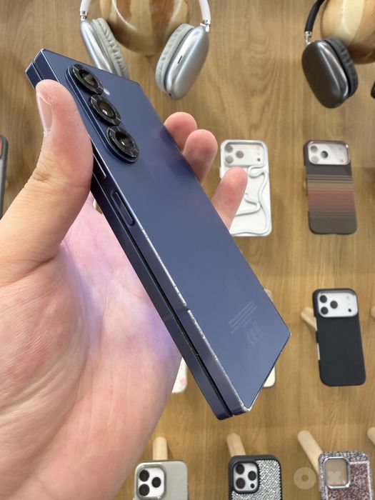 Samsung Z Fold 6