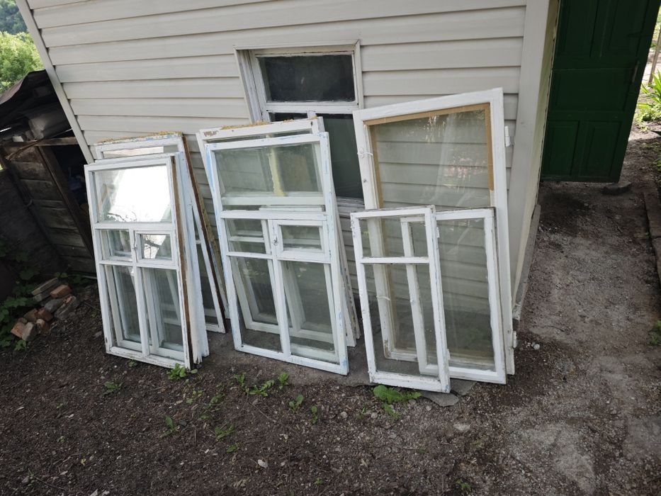 Продам деревянные окна их лиственницы в хорошем состоянии, 10 штук