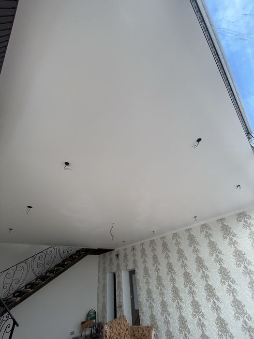 Натяжные потолки