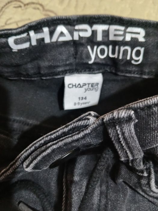 Pantaloni trei sferturi 8-9 ani