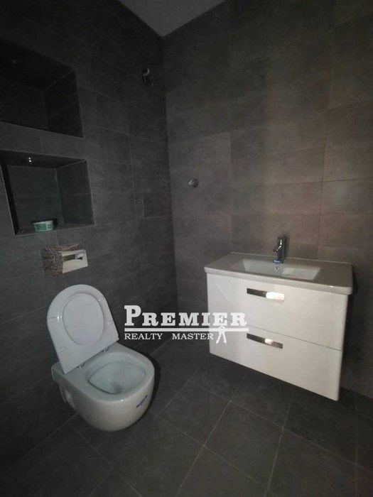 Продава се Четиристаен апартамент в Бургас, Изгрев - 154 кв.м за 1624 €/кв.м - Снимка #5