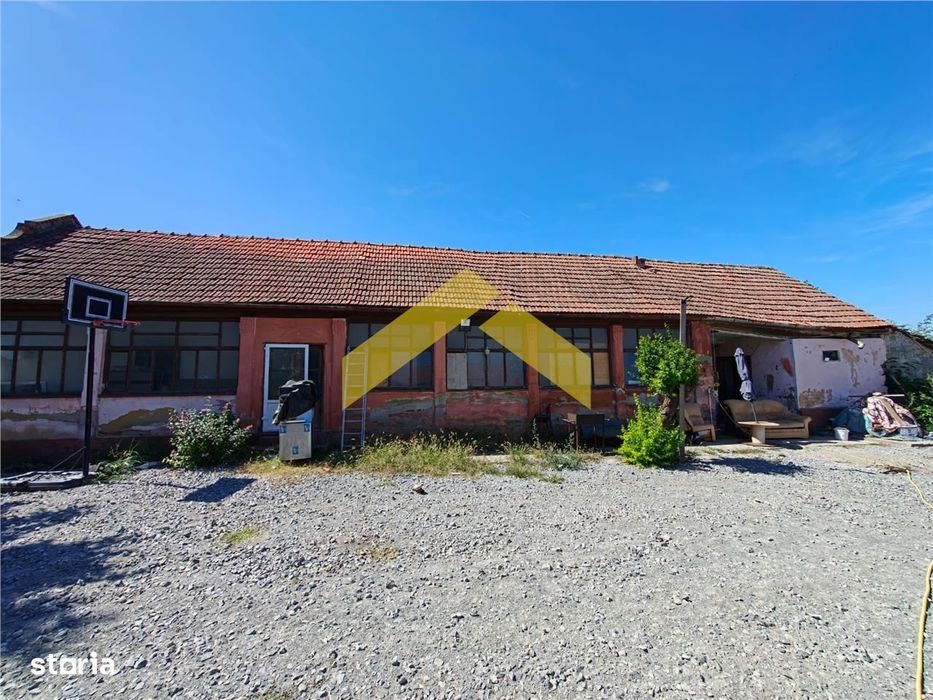 Casa de vanzare la sol in localitatea Felnac