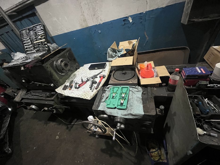 Продам б/у токарный станоки