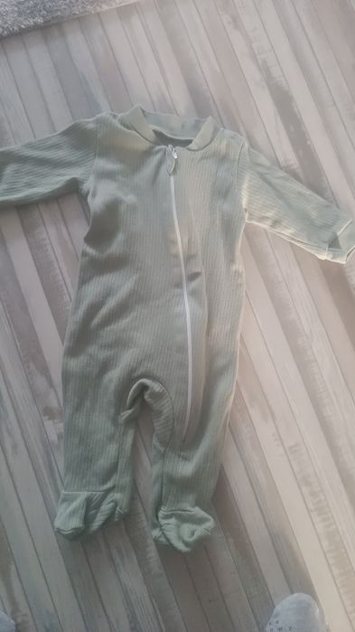 Комбинезоны для новорожденных