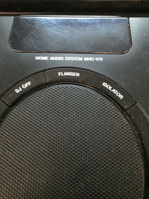 Мощна аудио система Sony MHC-V11 – Bluetooth, Караоке и Уникален Бас