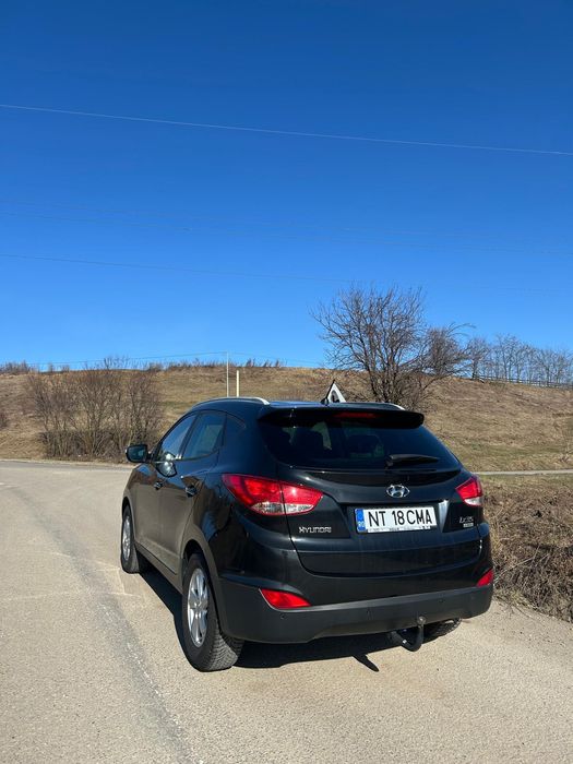 Vând Hyundai ix35