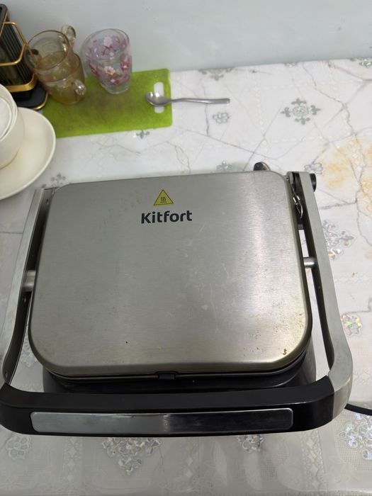 Грильница Kitfort