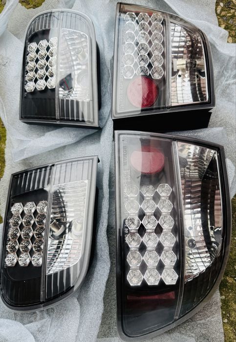 Set lampă si triple stopuri Honda Civic sedan 1996-2000. Nou