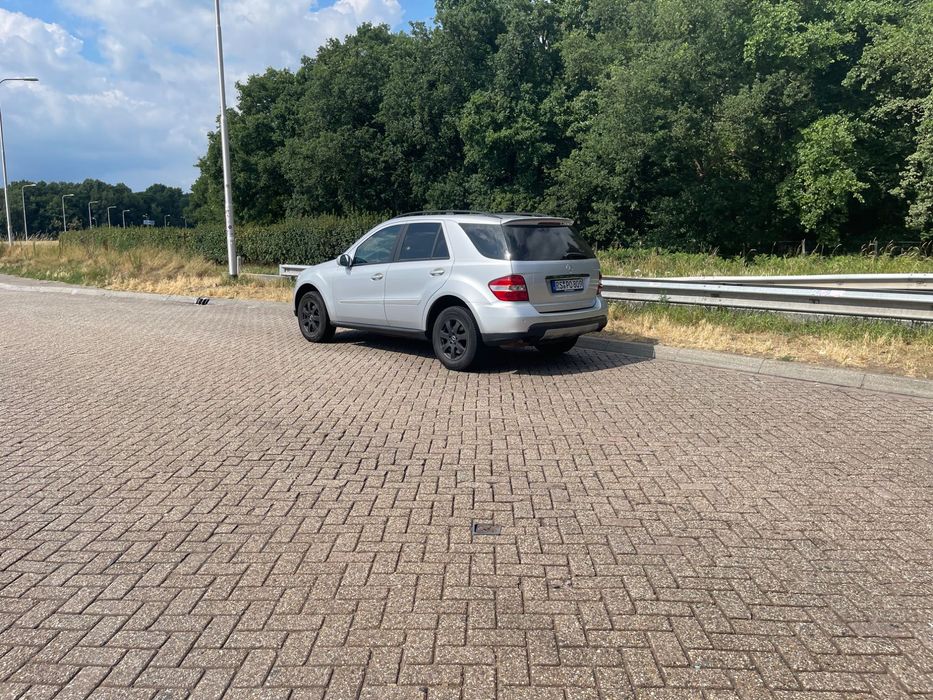 Продам Мерцедес ML.