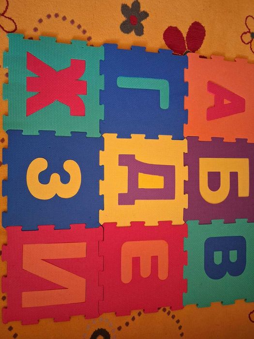 Детски килим пъзел