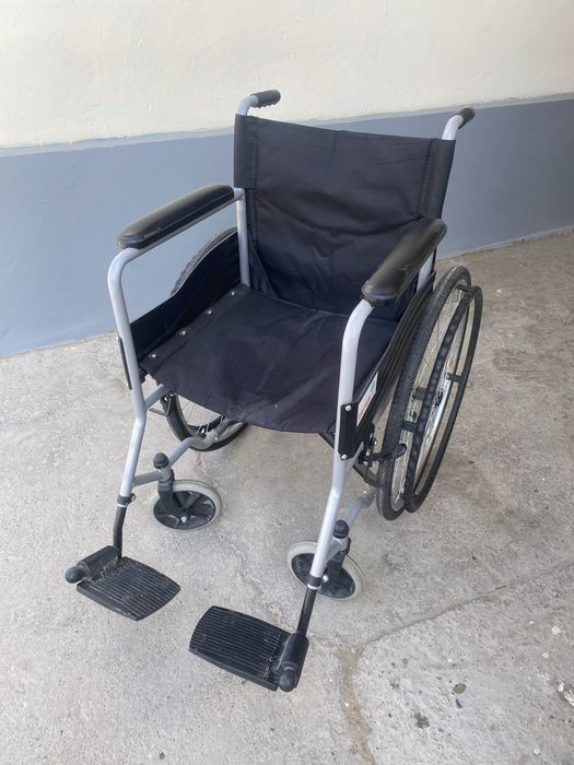 Коляска инвалидная