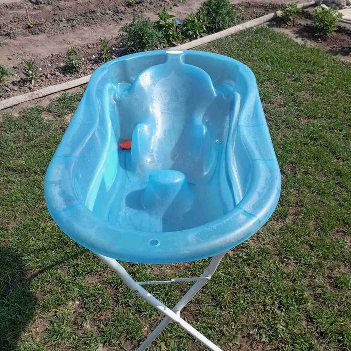 Вана и вана със стойка от 0 до 12 месеца