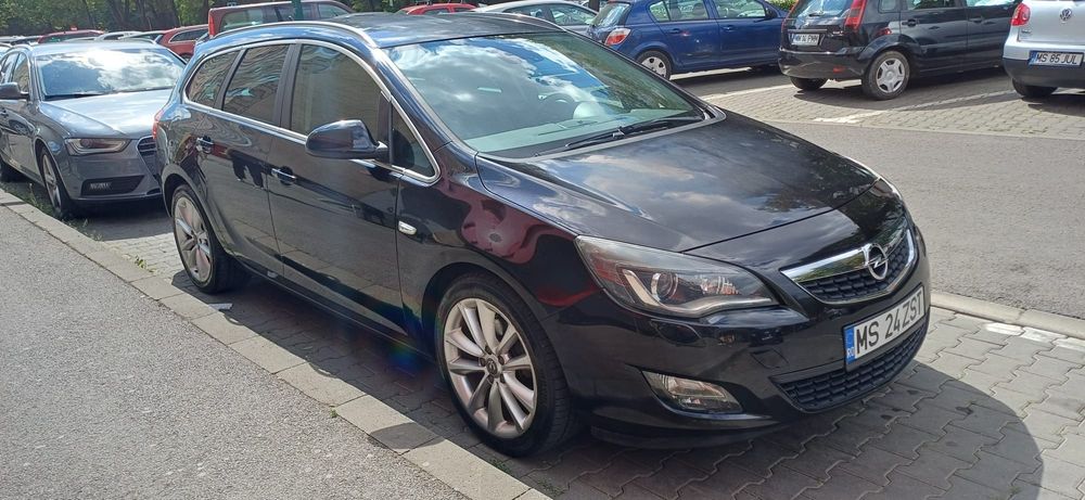 OPEL Astra 2011 — imagine 3