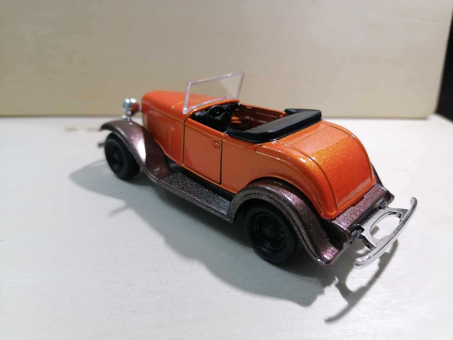 Форд Роудстър в мащаб 1:34