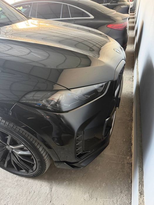 bmw x5 m60i 4.4l 2024 qora eng fuli