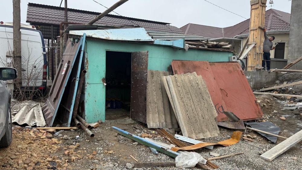 Продам гараж полный